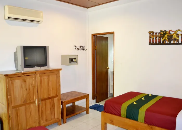 Flamboyan Guest house