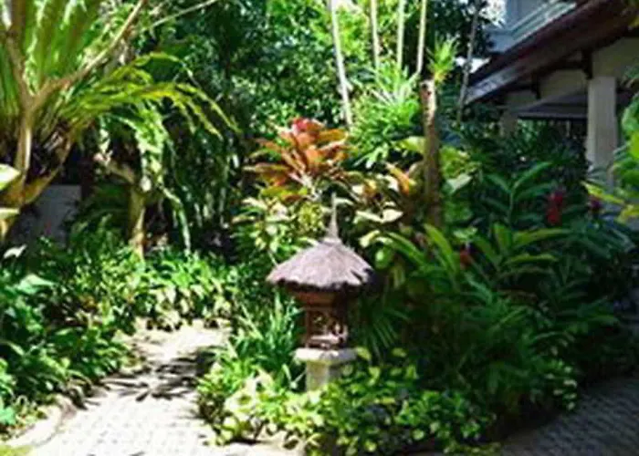 Flamboyan Kuta Lombok